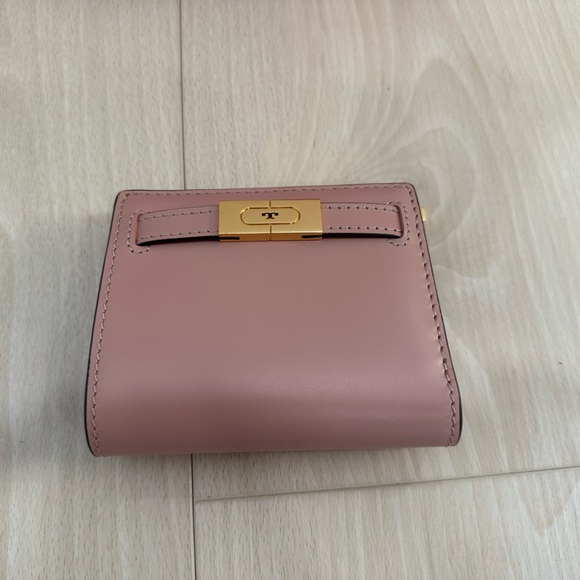 Tory Burch Handbags - (NWT) Tory Burch Lee Radziwill Mini Wallet 73584